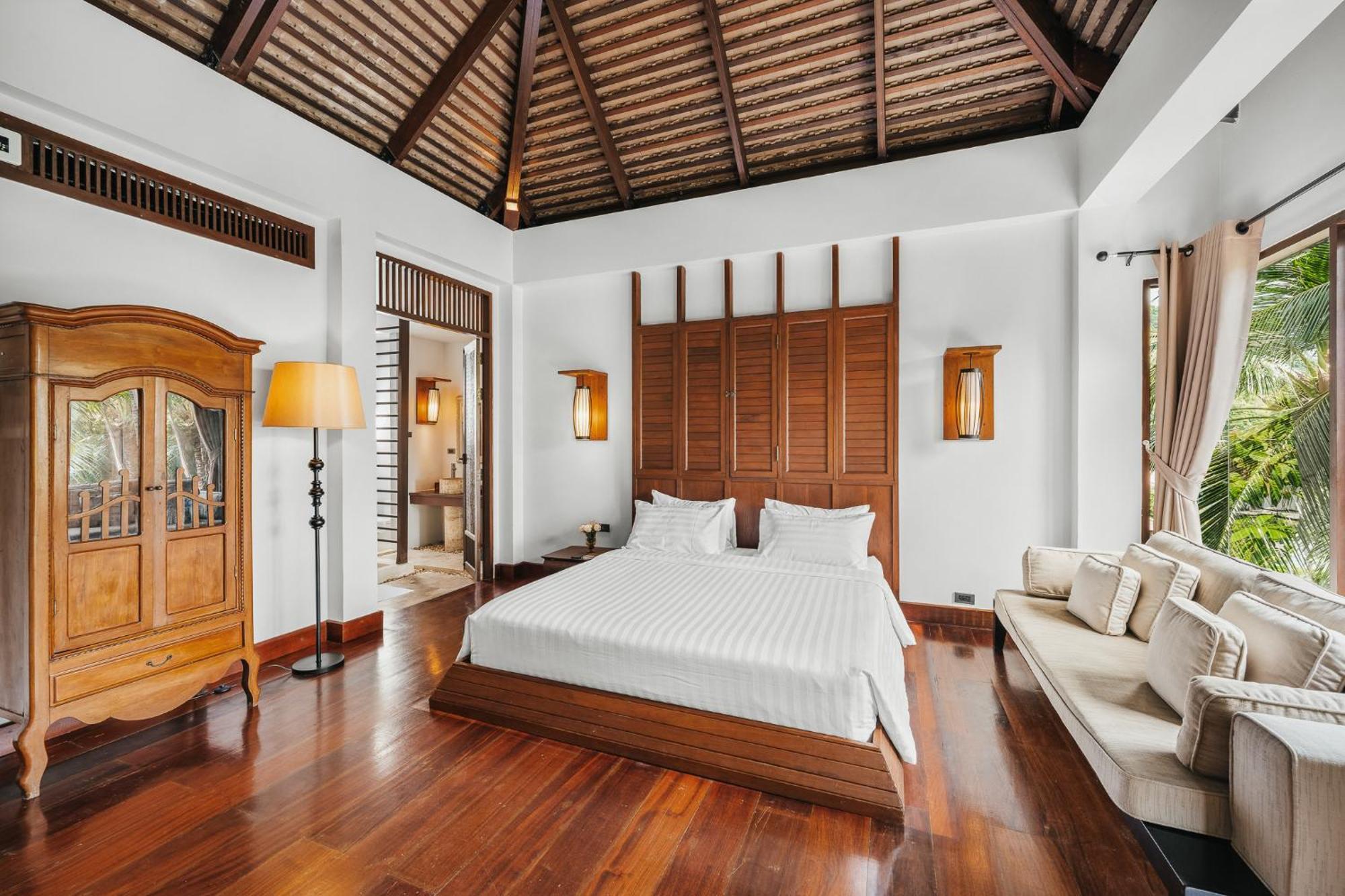 The Kala 4*